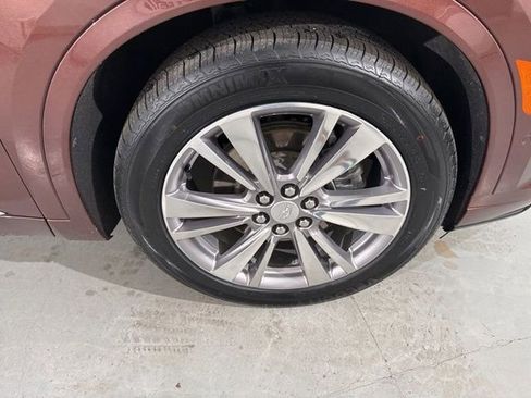 Used 2023 Cadillac XT6 Premium Luxury image 18