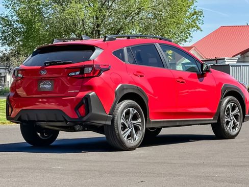 Used 2025 Subaru Crosstrek 2.5i Premium AWD/4WD image 4