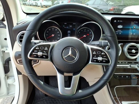Used 2022 Mercedes-Benz GLC 300 image 23
