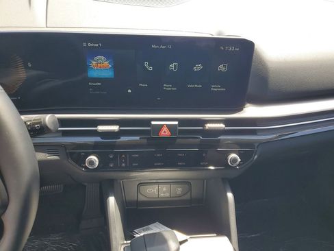 New 2026 Kia Sportage LX image 14