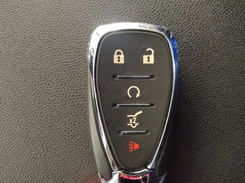Used 2020 Chevrolet Equinox LT FWD image 32