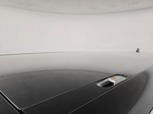 Used 2024 Rivian R1S Adventure AWD/4WD image 13