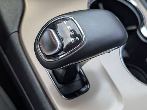 Used 2014 Jeep Grand Cherokee Laredo RWD image 21