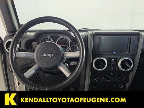 Used 2010 Jeep Wrangler Unlimited Sahara w/ Dual Top Group AWD/4WD image 13