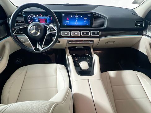 Used 2025 Mercedes-Benz GLE 450e 4MATIC image 30