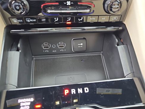 New 2025 Jeep Grand Cherokee Limited w/ Luxury Tech Group II image 28