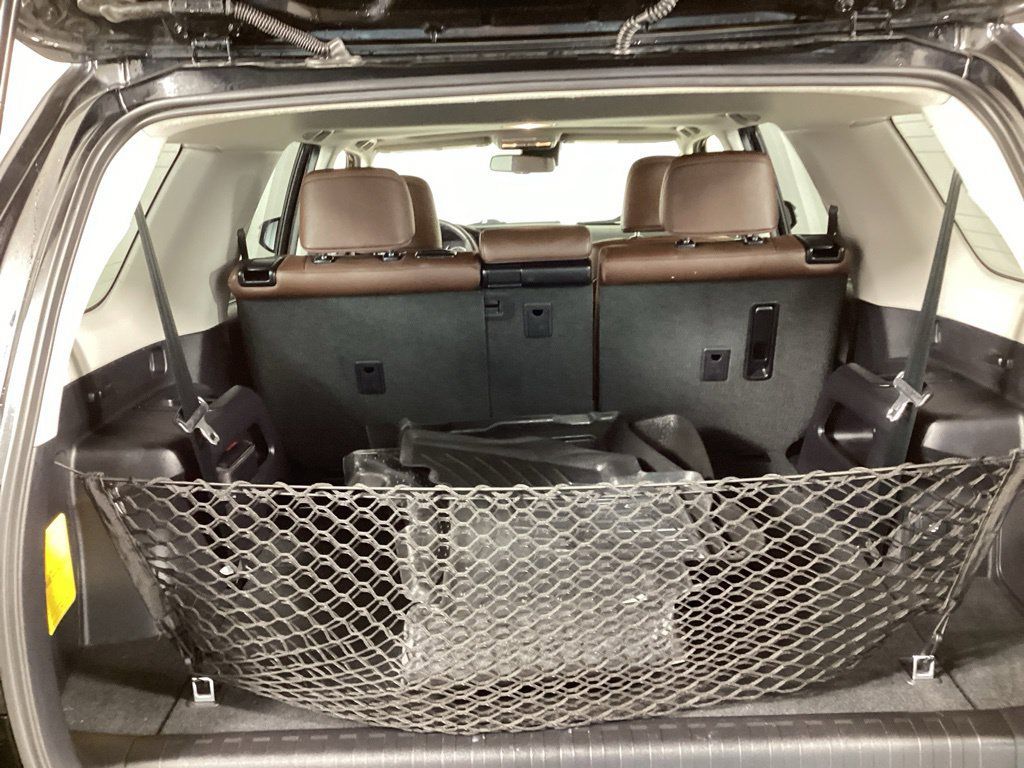Used 2021 Toyota 4Runner Limited AWD/4WD image 28