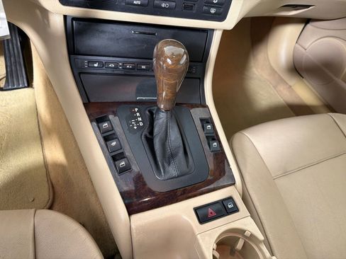 Used 2006 BMW 325Ci CI image 28