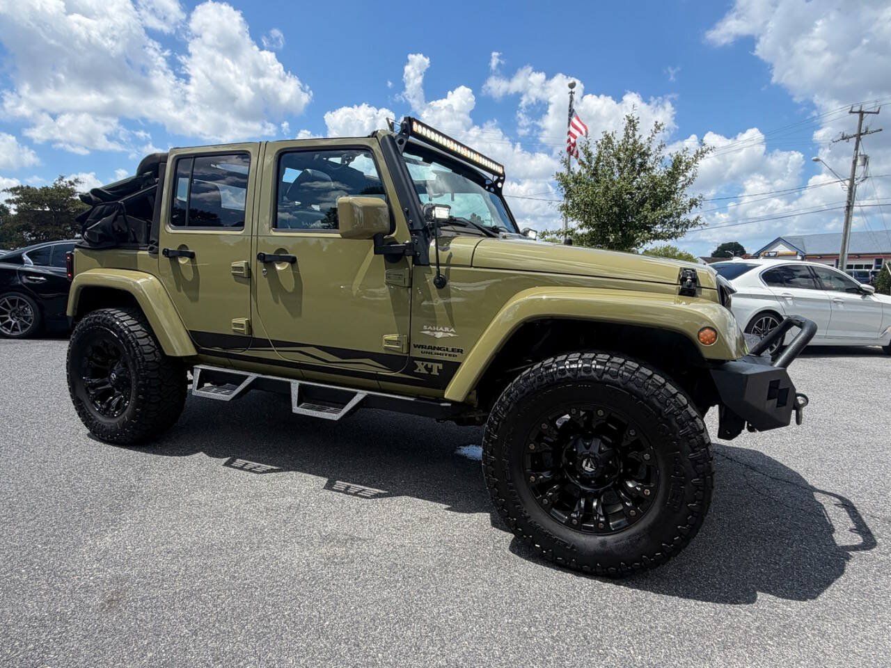 Used 2013 Jeep Wrangler Unlimited Sahara w/ Dual Top Group AWD/4WD image 37