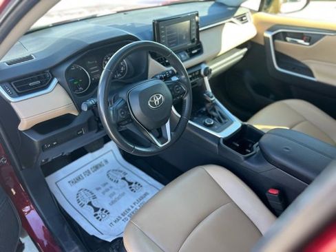 Certified 2022 Toyota RAV4 XLE Premium image 15