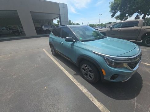Used 2024 Kia Seltos S FWD image 6