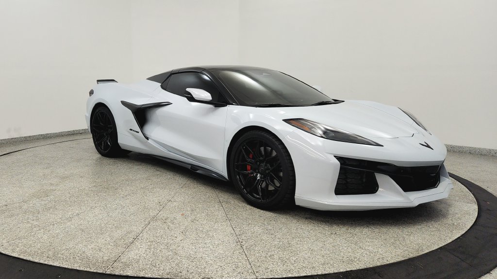 Used 2024 Chevrolet Corvette Z06 w/ Battery Protection Package RWD image 7