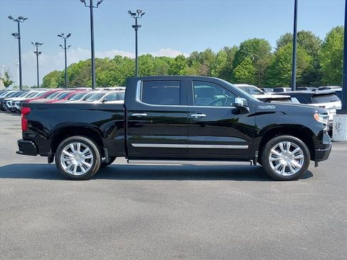 New 2026 Chevrolet Silverado 1500 High Country AWD/4WD image 2