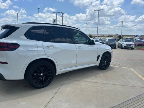 Used 2024 BMW X5 sDrive40i w/ M Sport Package RWD image 7
