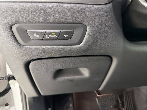 Used 2026 BMW X5 xDrive40i w/ Premium Package image 12