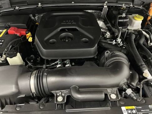 Used 2024 Jeep Wrangler High Altitude image 39