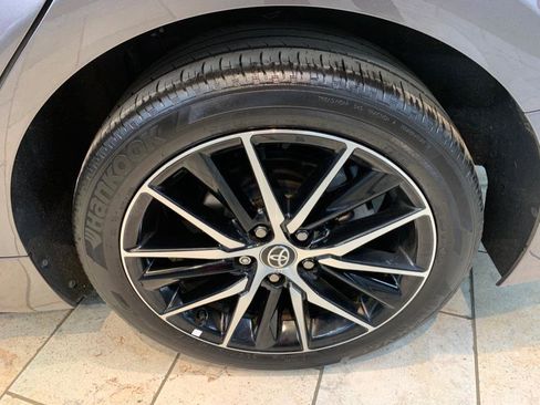 Used 2023 Toyota Camry SE image 12