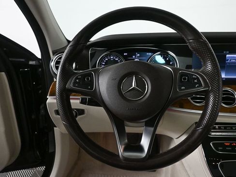 Certified 2017 Mercedes-Benz E 300 4MATIC image 2