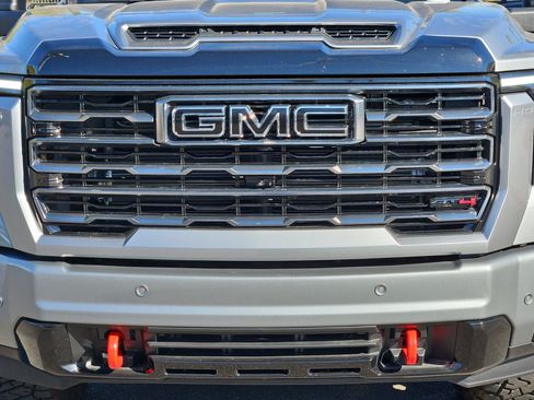 Used 2026 GMC Sierra 3500 AT4 w/ AT4 Premium Plus Package AWD/4WD image 9