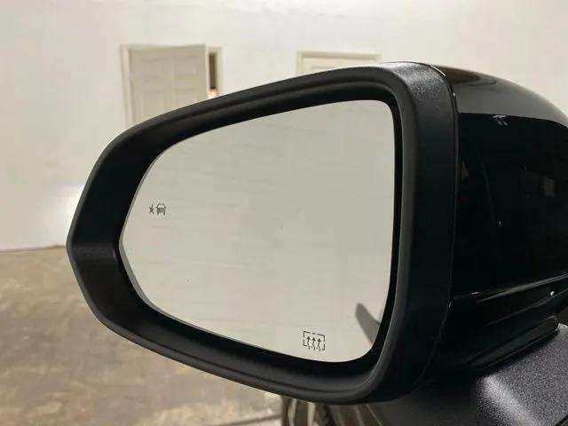 Used 2024 Chevrolet Equinox EV LT FWD image 98