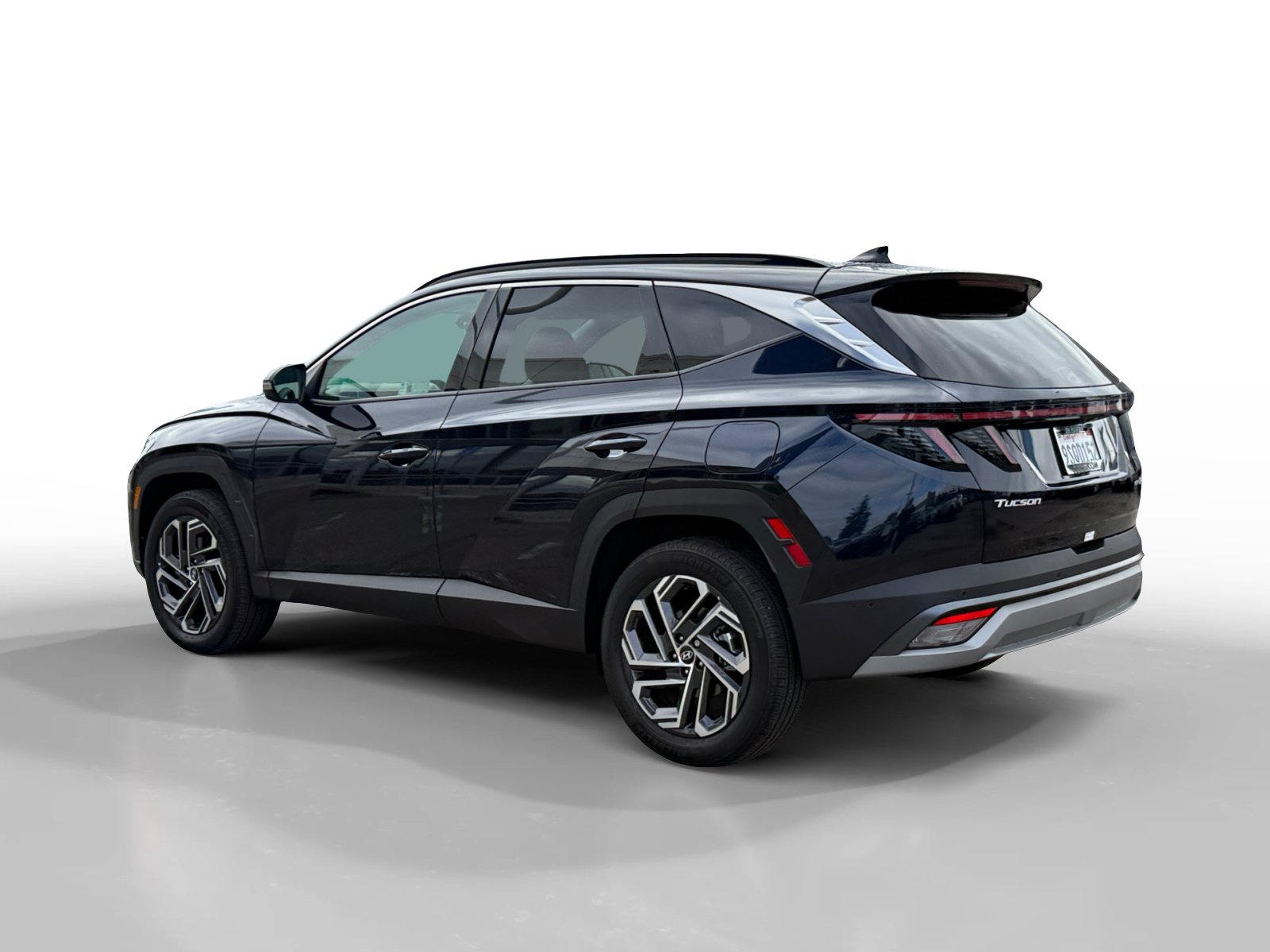 Certified 2025 Hyundai Tucson Limited AWD/4WD image 3