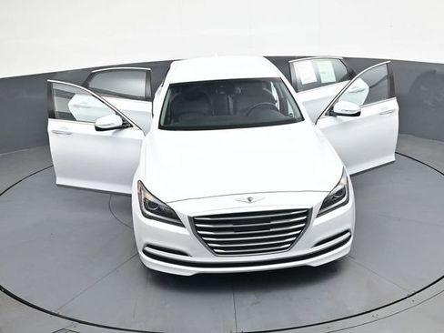 Used 2017 Genesis G80 3.8 RWD image 39