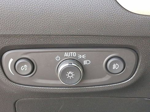 Used 2023 Buick Encore GX Preferred w/ Cold Weather Comfort Package image 17