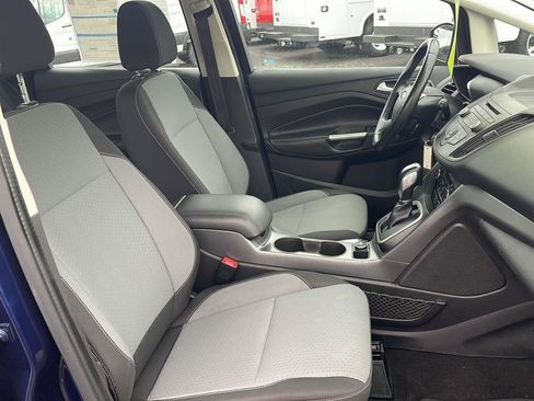 Certified 2017 Ford C-MAX Energi SE FWD image 23