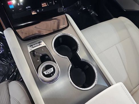 New 2026 Cadillac Vistiq Luxury w/ LPO, Floor Liner Package image 27
