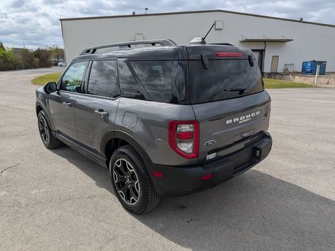 Certified 2025 Ford Bronco Sport Outer Banks w/ Outer Banks Tech Package+ AWD/4WD image 4