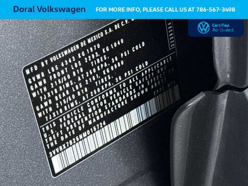 Certified 2022 Volkswagen Taos SE FWD image 29