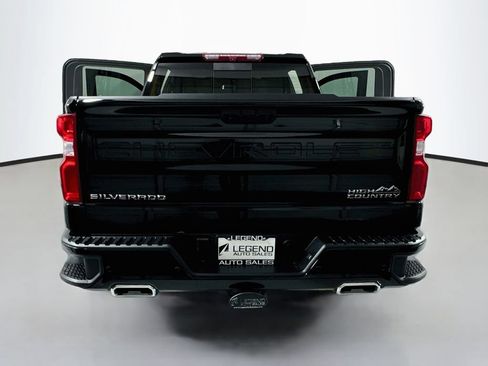 Used 2025 Chevrolet Silverado 1500 High Country AWD/4WD image 25