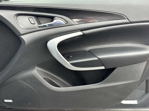 Used 2016 Buick Regal Premium w/ Driver Confidence Package #1 FWD image 25