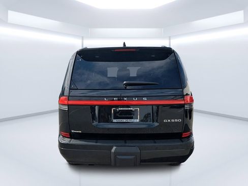 Used 2025 Lexus GX 550 w/ Accessory Package (Z1) image 4