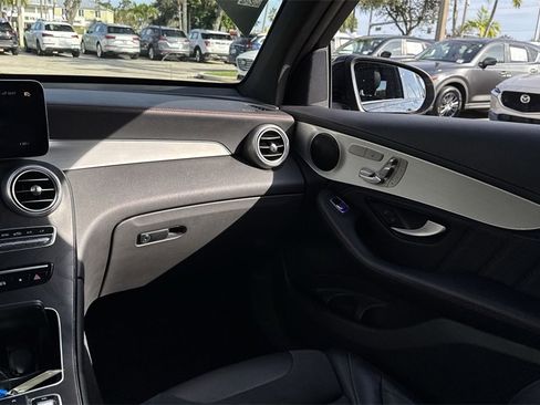 Used 2022 Mercedes-Benz GLC 43 AMG 4MATIC image 16