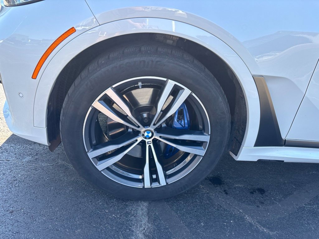 Used 2021 BMW X7 M50i w/ Cold Weather Package AWD/4WD image 9