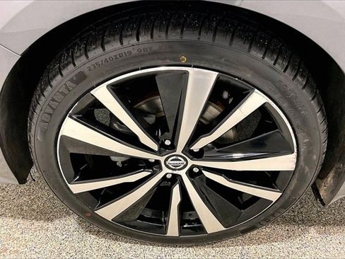 Used 2021 Nissan Altima 2.5 SR w/ SR Premium Package image 34