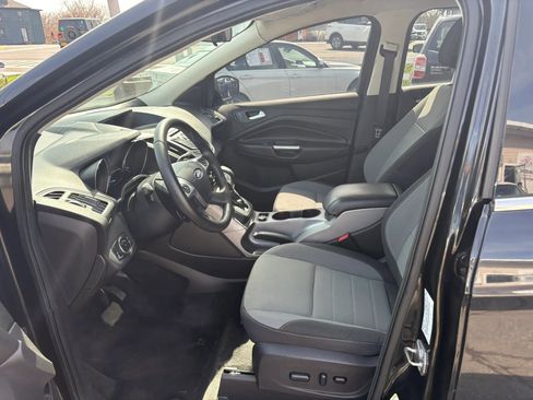 Used 2014 Ford Escape SE image 16