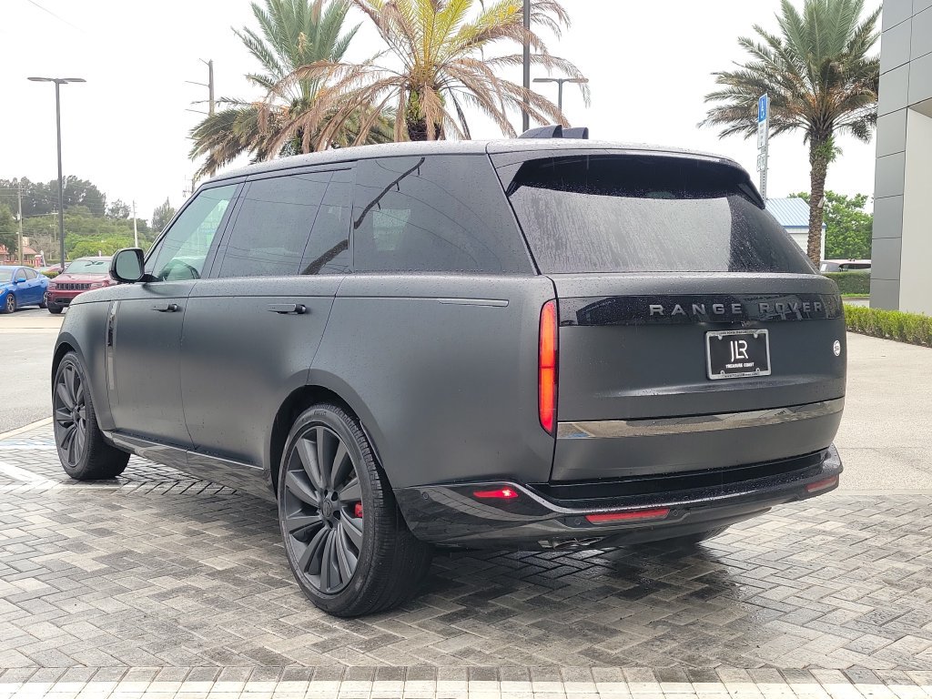 New 2026 Land Rover Range Rover SV AWD/4WD image 3