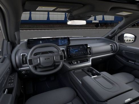 New 2026 Ford Expedition Platinum image 40