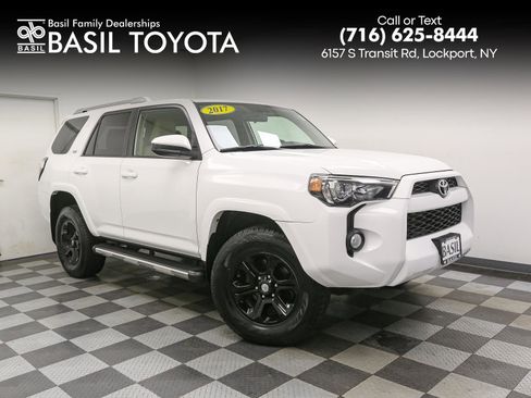 Used 2017 Toyota 4Runner SR5 AWD/4WD image 1