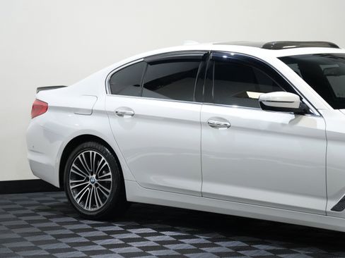 Used 2017 BMW 530i image 14