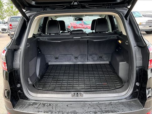 Used 2017 Ford Escape Titanium AWD/4WD image 4