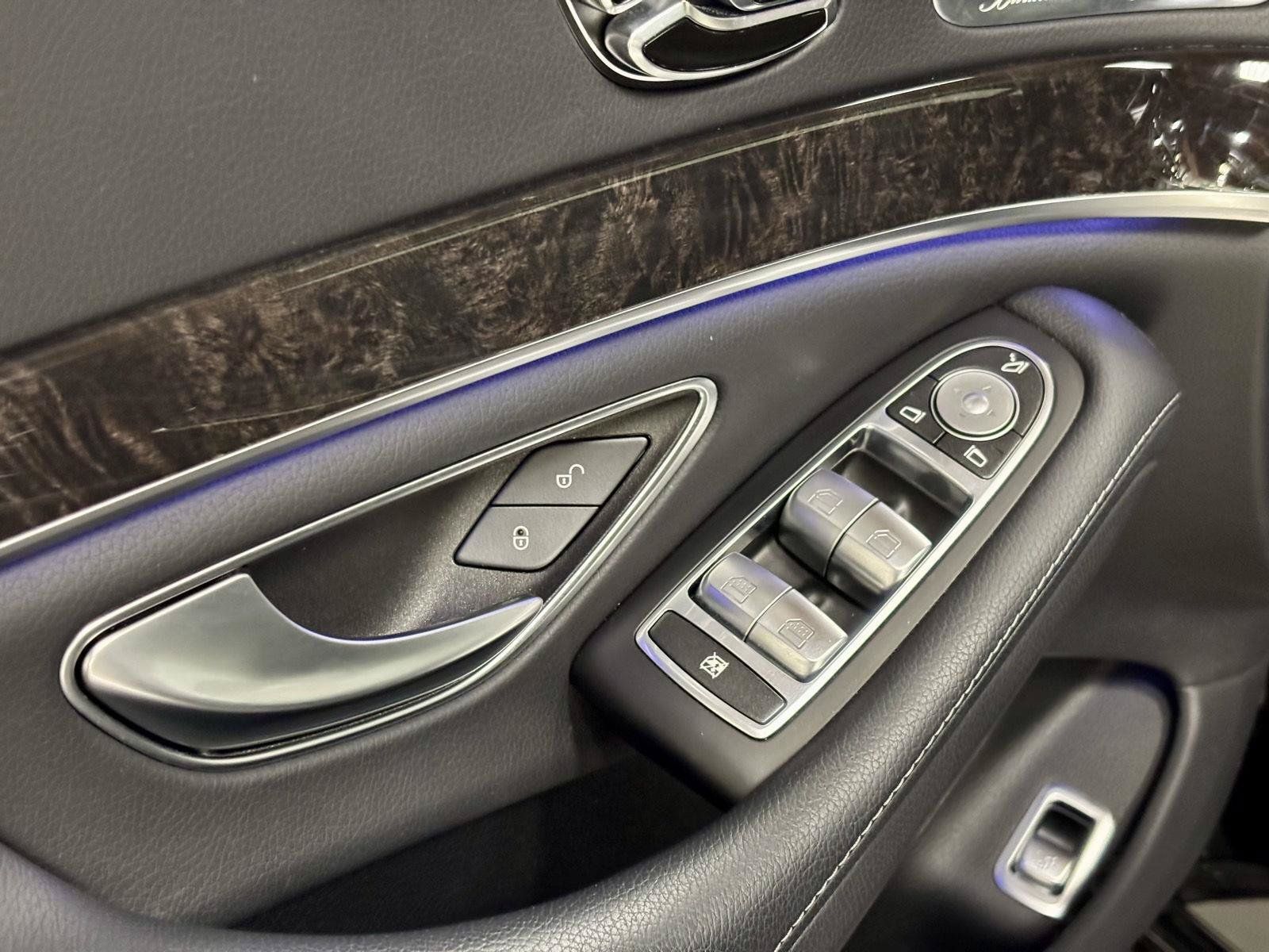 Used 2017 Mercedes-Benz S 550 Sedan image 14