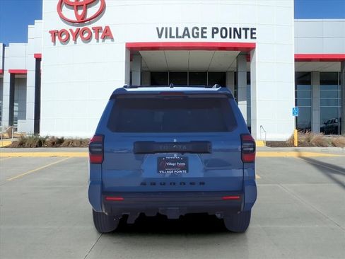 New 2025 Toyota 4Runner SR5 image 4