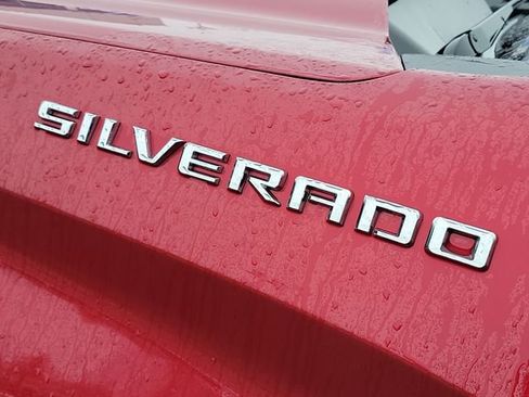 Used 2020 Chevrolet Silverado 1500 Custom w/ Custom Value Package image 29