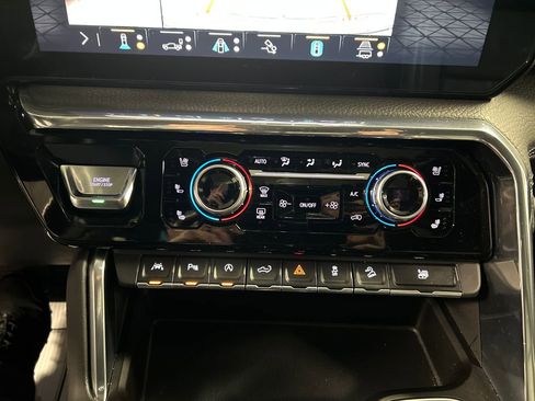Used 2023 GMC Sierra 1500 Denali w/ Denali Reserve Package AWD/4WD image 19