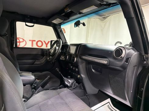 Used 2012 Jeep Wrangler Sport AWD/4WD image 11
