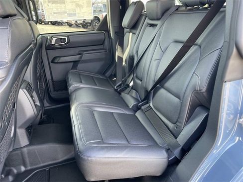 New 2025 Ford Bronco Badlands w/ Sasquatch Package image 17