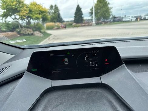 Used 2024 Toyota Prius LE FWD image 14
